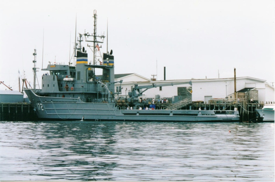usns apache tatf172.jpg